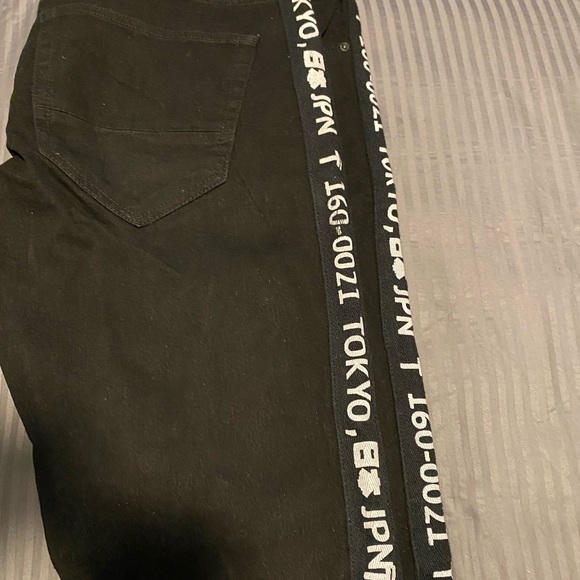 Only and sons - Picture 6 of 8